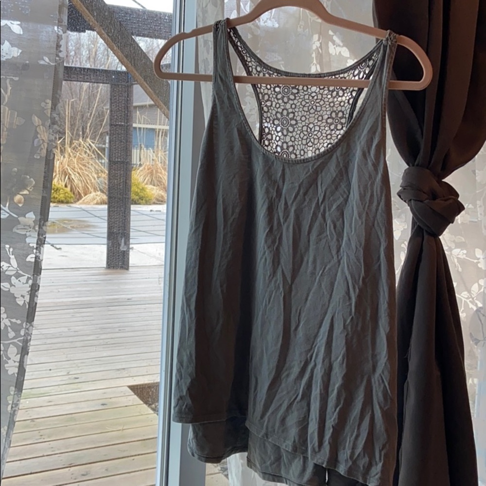 Grey tank top